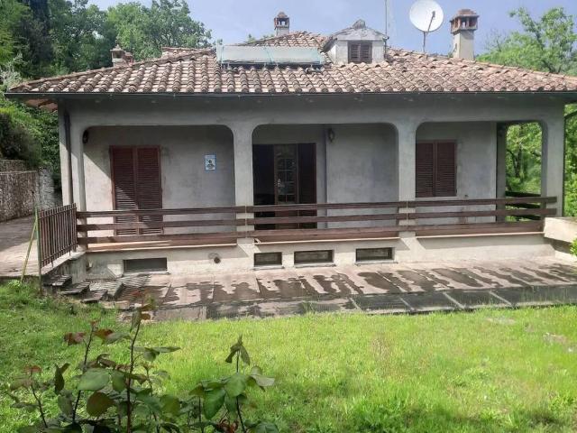 Villa in vendita a Capolona AR
