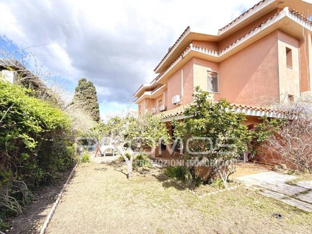 Villa in vendita a Capoterra CA