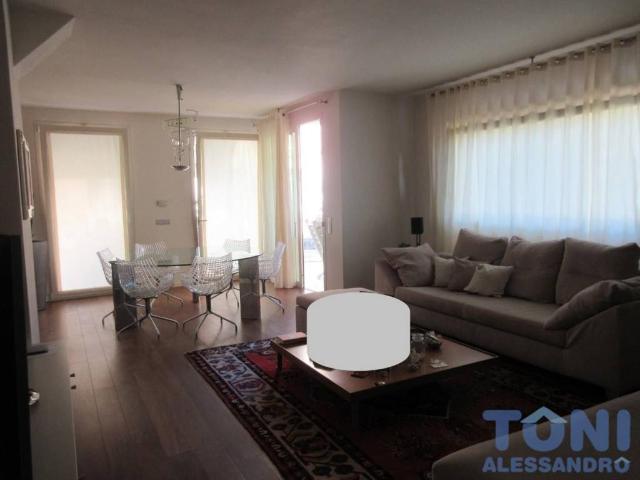 Villa in vendita a Capraia e Limite FI