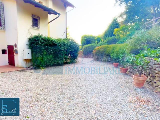 Villa in vendita a Capraia e Limite FI