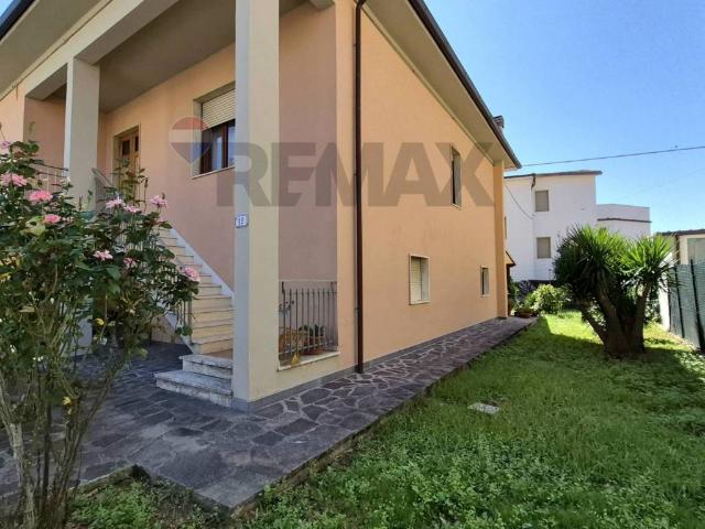 Villa in vendita a Capraia e Limite FI