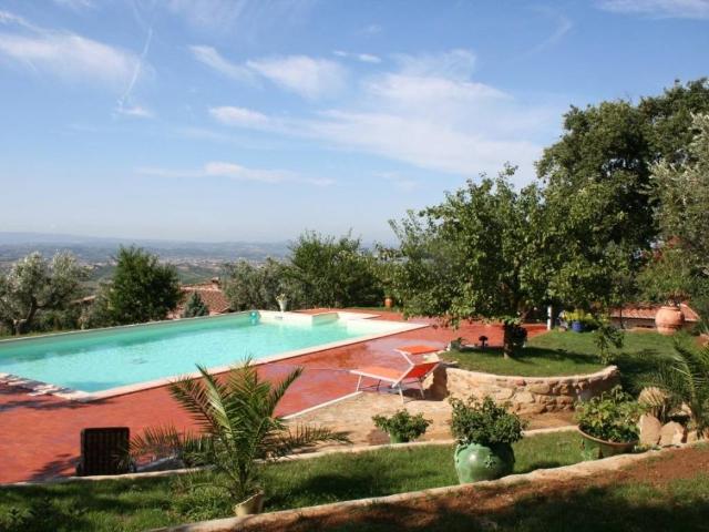 Villa in vendita a Capraia e Limite FI