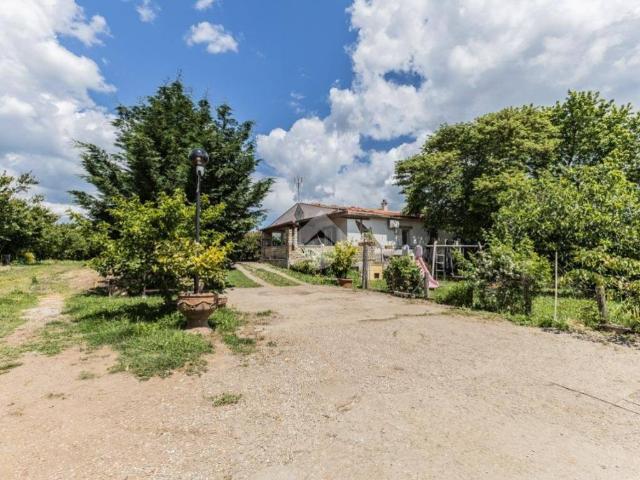Villa in vendita a Capranica VT