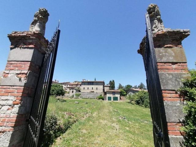 Villa in vendita a Caprese Michelangelo AR