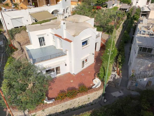 Villa in vendita a Capri NA