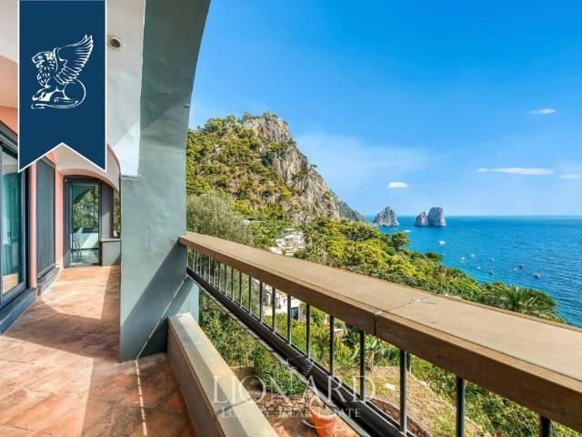 Villa in vendita a Capri NA