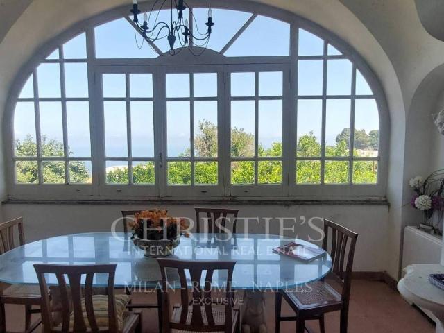 Villa in vendita a Capri NA