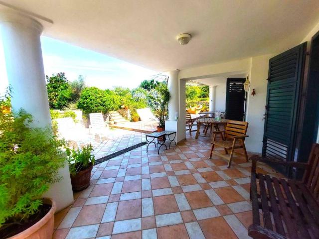 Villa in vendita a Capri NA