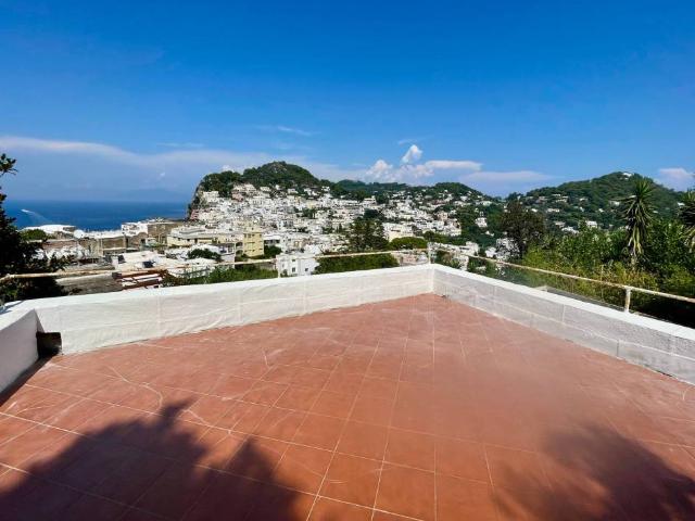 Villa in vendita a Capri NA