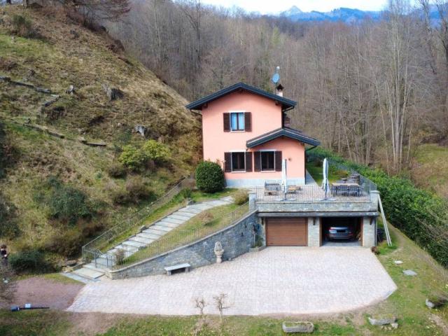 Villa in vendita a Caprile BI