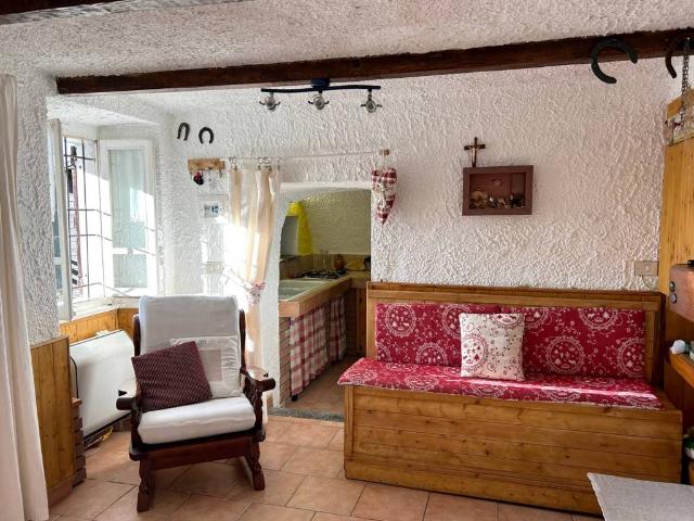 Villa in vendita a Caprile BI