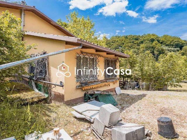 Villa in vendita a Caprino Veronese VR