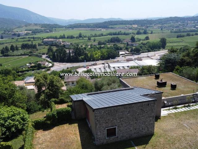 Villa in vendita a Caprino Veronese VR