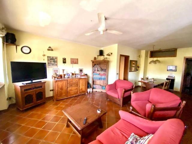 Villa in vendita a Caprino Veronese VR