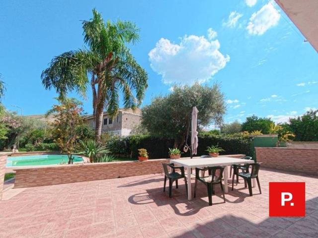 Villa in vendita a Capua CE