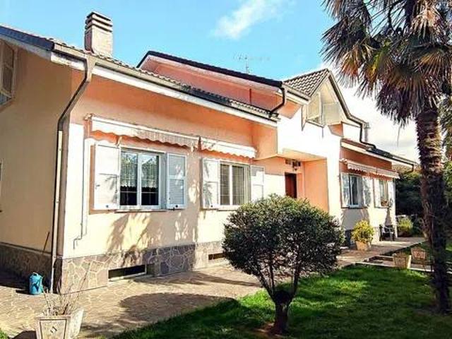 Villa in vendita a Carcare SV