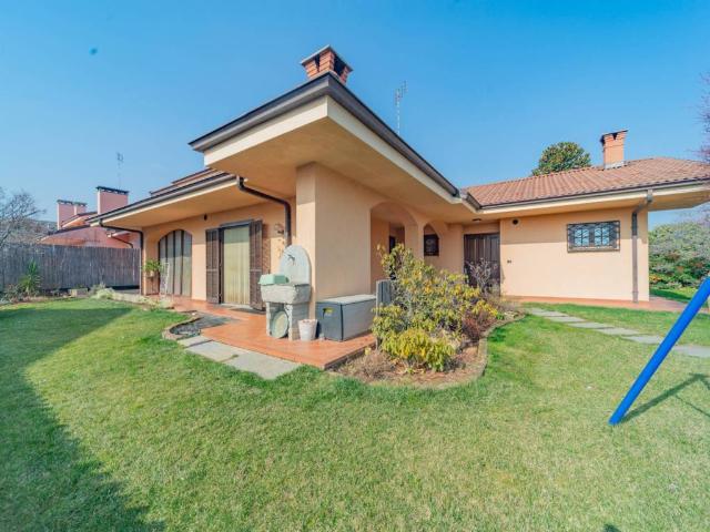 Villa in vendita a Caraglio CN