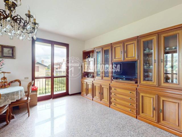 Villa in vendita a Carate Brianza