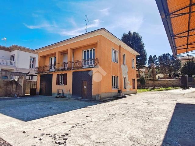 Villa in vendita a Carate Brianza MB