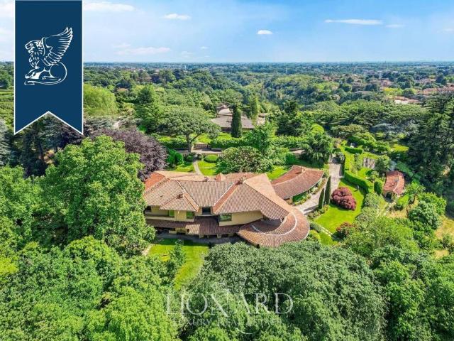 Villa in vendita a Carate Brianza MB