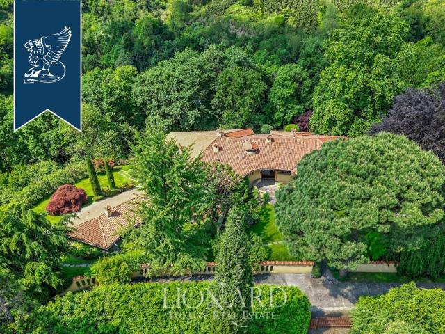 Villa in vendita a Carate Brianza MB