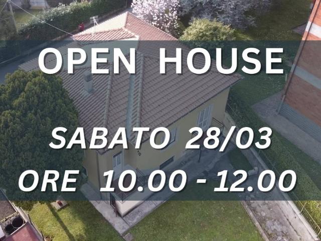 Villa in vendita a Carate Brianza MB
