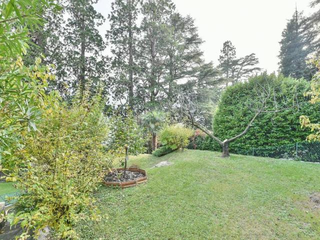 Villa in vendita a Carate Urio CO