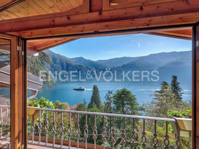 Villa in vendita a Carate Urio CO