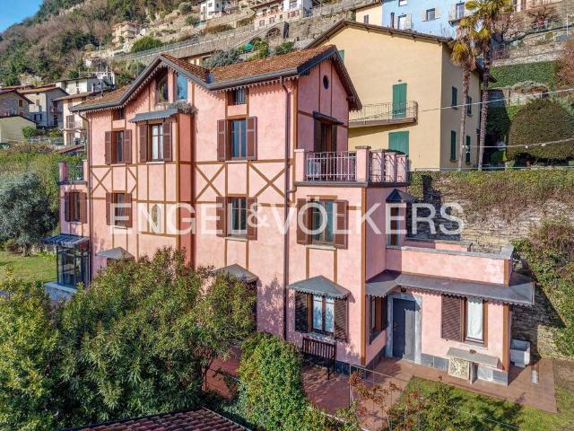 Villa in vendita a Carate Urio CO