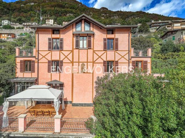 Villa in vendita a Carate Urio CO