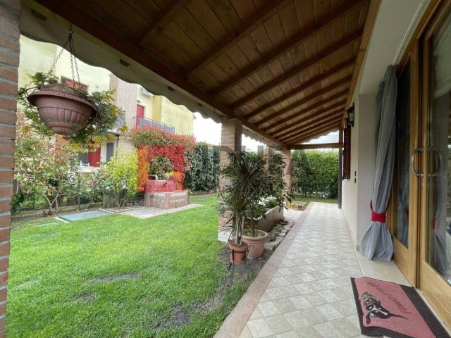 Villa in vendita a Carbonera TV