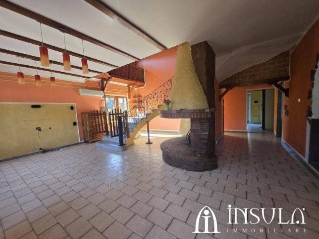 Villa in vendita a Carbonia CI