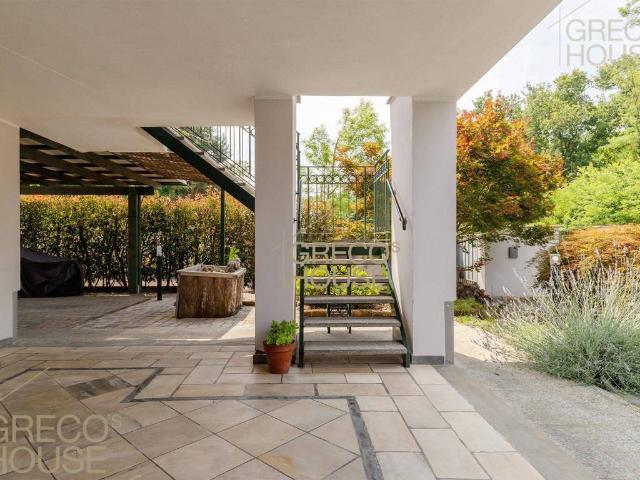 Villa in vendita a Cardano al Campo VA