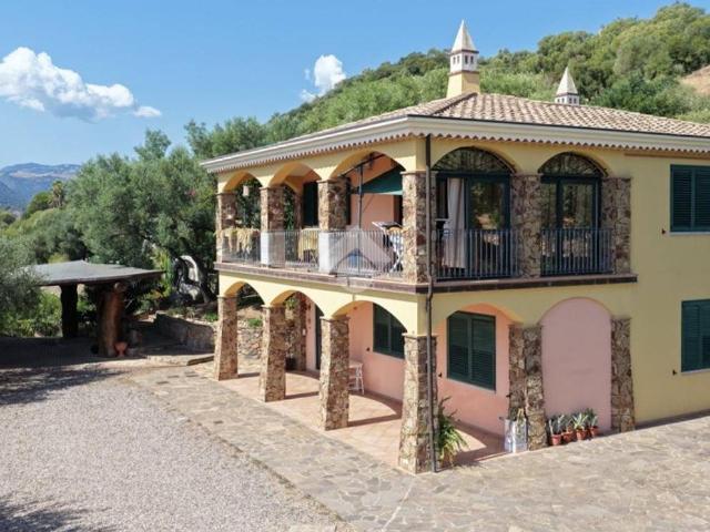 Villa in vendita a Cardedu OG