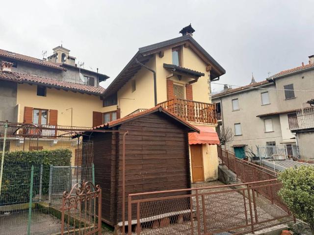 Villa in vendita a Carenno LC