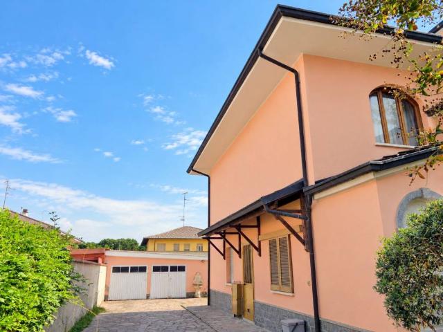 Villa in vendita a Caresanablot VC