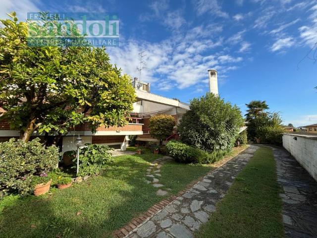 Villa in vendita a Caresanablot VC