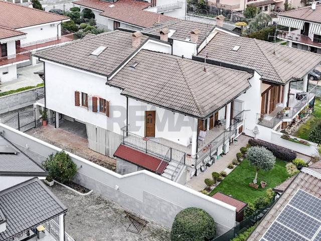 Villa in vendita a Caresanablot VC