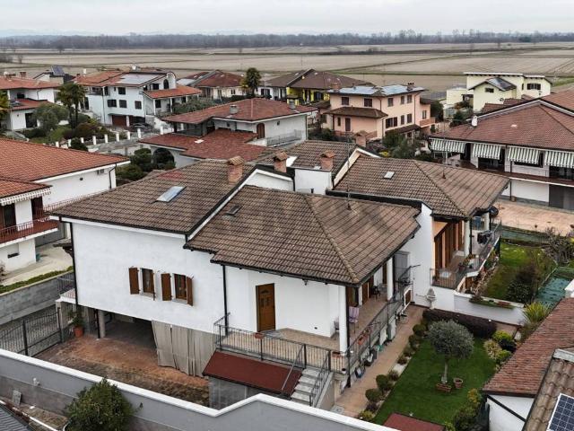 Villa in vendita a Caresanablot VC