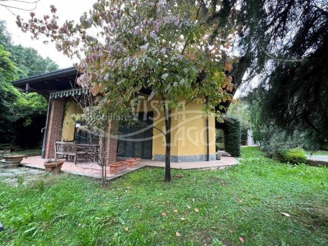 Villa in vendita a Carimate CO