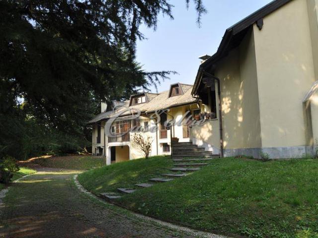 Villa in vendita a Carimate, Fagiana