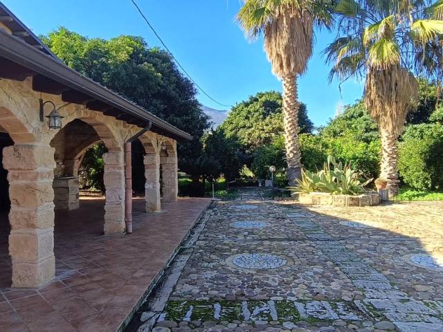 Villa in vendita a Carini PA