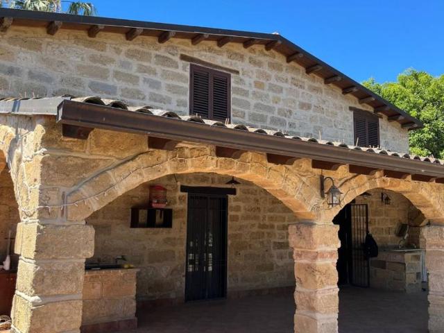 Villa in vendita a Carini PA