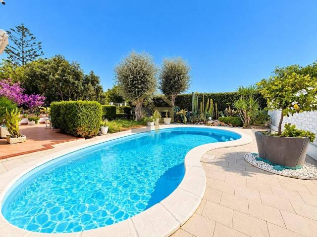 Villa in vendita a Carini PA