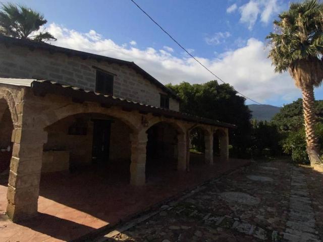 Villa in vendita a Carini PA