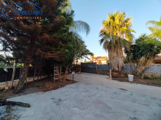 Villa in vendita a Carini PA
