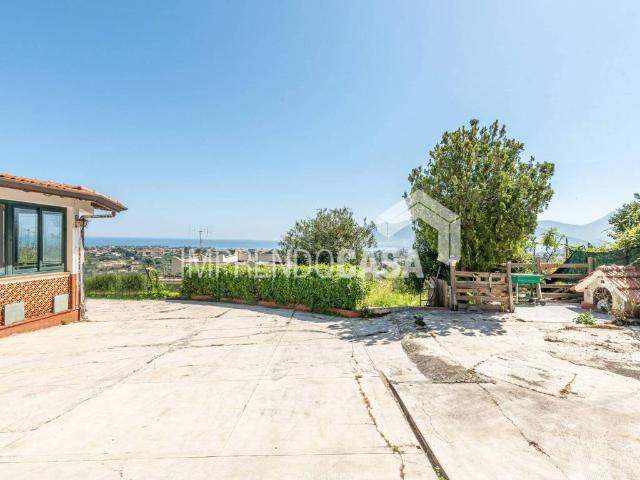 Villa in vendita a Carini PA