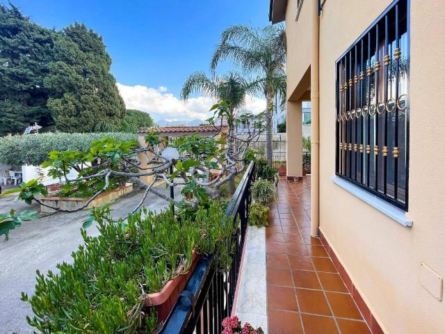 Villa in vendita a Carini PA