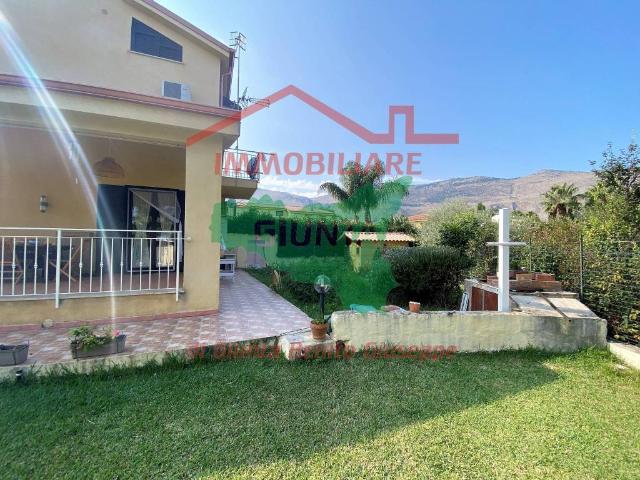 Villa in vendita a Carini PA