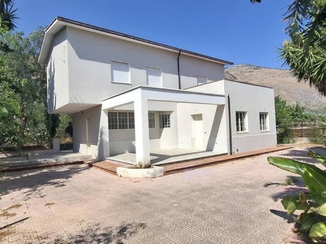 Villa in vendita a Carini PA